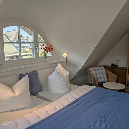 Haus Wikinger * Born